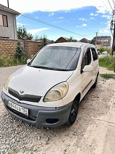 Компактный городской хэтчбек белого цвета. Торг уместен Срочно!!! at lalafo.kg Компактный городской хэтчбек белого цвета. Торг уместен Срочно!!!