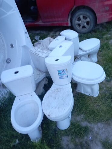 Унитазы: Продаю б/у унитазы — 14