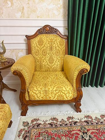 İşlənmiş, Klassik divan, 2 kreslo, Açılmayan lalafo.az -da İşlənmiş, Klassik divan, 2 kreslo, Açılmayan