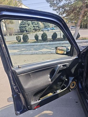 Volkswagen: Volkswagen Vento: 1993 г., 2 л, Ручные, Бензин, Седан — 13