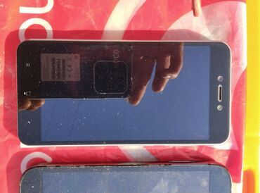 защитные ролеты: Xiaomi, Redmi 5A, Б/у, цвет - Розовый, 2 SIM