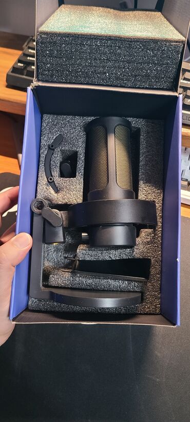 беспроводной микрофон: 🎤 Fifine AmpliGame A8 — USB-конденсаторный микрофон с RGB-подсветкой и