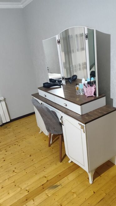 Uzunmüddətli kirayə evlər: 120 kv. m, 4 otaqlı, Telefon, İnternet, İşıq -da lalafo.az — 1 Uzunmüddətli kirayə evlər: 120 kv. m, 4 otaqlı, Telefon, İnternet, İşıq — 1