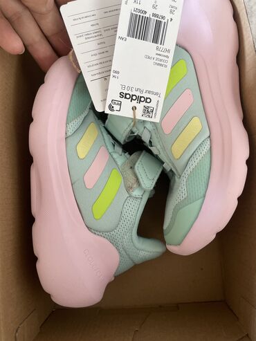 платье для свадьбы на пляже: Оригинал кроссовки Adidas Размер 29 Надевали мало Покупали дорого