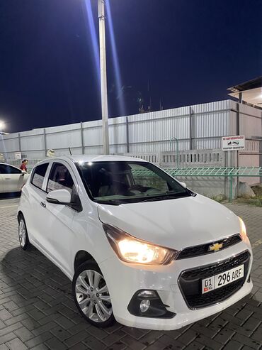 купить мотоблок мтз бу в москве: Chevrolet Spark: 2018 г., 1 л, Автомат, Бензин