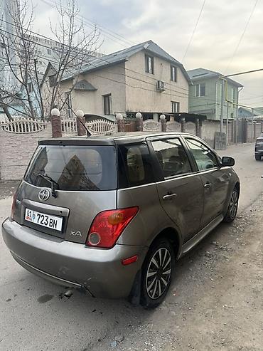 Toyota: Toyota ist: 2004 г., 1.5 л, Механика, Бензин, Хэтчбэк — 8