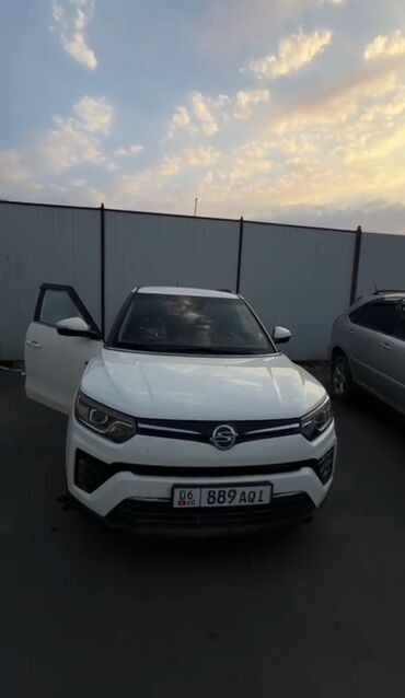 полированная машина: Ssangyong : 2021 г., 1.5 л, Автомат, Бензин, Кроссовер