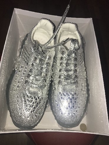 Women's Sneakers and athletic shoes: Ölçü: 37, rəng - Gümüşü, Yeni — 19