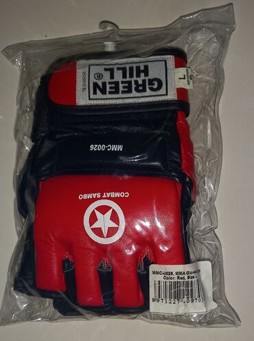 Перчатки: Продаётся перчатки для MMA
Размер: L
Красный.
Производство: Пакистан