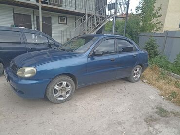 обмен на легковой автомобиль: Daewoo Lanos: 1996 г., 1.5 л, Механика, Бензин, Седан