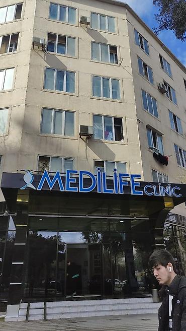 bir otaql: Bakı, Bakıxanov qəs., 1 otaqlı, Köhnə tikili, m. Neftçilər, 22 kv. m — 1