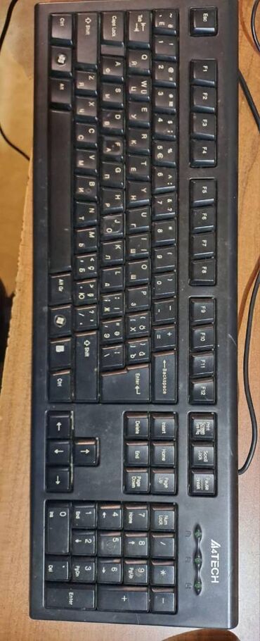 komputer klaviatura: A4 tech klaviatura yaxsi veziyyetdedir