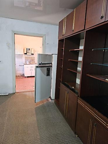 Квартиры: 2 комнаты, 35 м², Кызыл Аскер 1 этаж, Старый ремонт — 4
