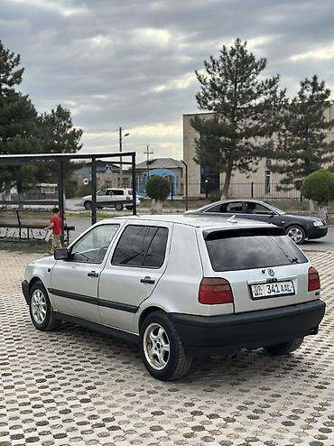 некая: Volkswagen Golf: 1994 г., 2 л, Механика, Бензин, Хэтчбэк — 6