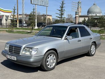 gt 220: Mercedes-Benz 220: 1994 г., 2.2 л, Автомат, Бензин, Седан