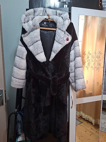 kiwi geyimi: 🧥 5 TƏBI KÜRKLÜK SATILIR 🧥 1. Material: — Enot Ölçü: — 38-40 Qiymət — 4