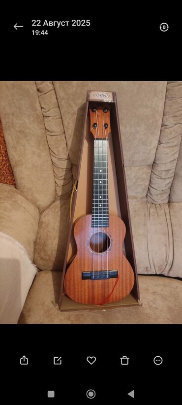 купить укулеле недорого: Укулеле — это компактный струнный инструмент, который отлично подходит