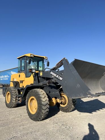 трактор 1025 2: Жүктөгүч, Doosan, 2024 г., Дөңгөлөктүү, Фронталдык