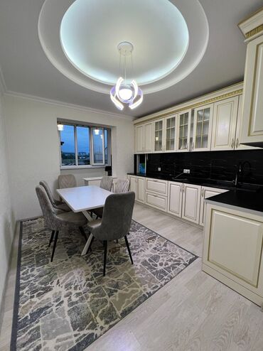 синиму квартира: 3 комнаты, 100 м², 106 серия, 2 этаж, Евроремонт