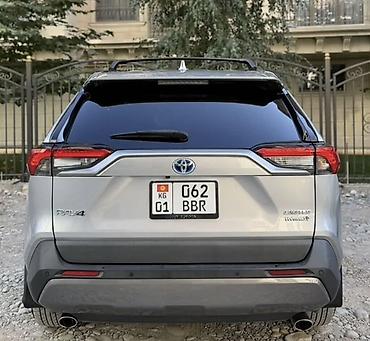 срв багаж: Toyota RAV4: 2021 г., Гибрид, Кроссовер — 3