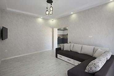 Həyət evləri və villalar: 4 kv. m, 4 otaqlı — 6