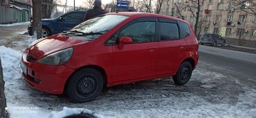 красные машины: Honda Fit: 2004 г., 1.3 л, Автомат, Бензин, Хэтчбэк