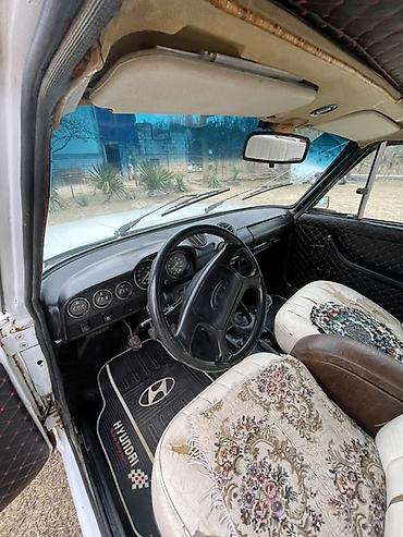 VAZ (LADA): Model: VAZ 2101 “Jiquli” Kuzov: sedan, 4 qapı Rəng: ağ Yanacaq: benzin — 11