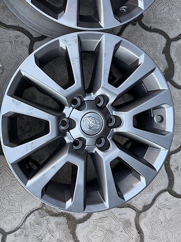 Диски: Литые Диски R 18 Toyota, Комплект, отверстий - 6, Б/у — 6