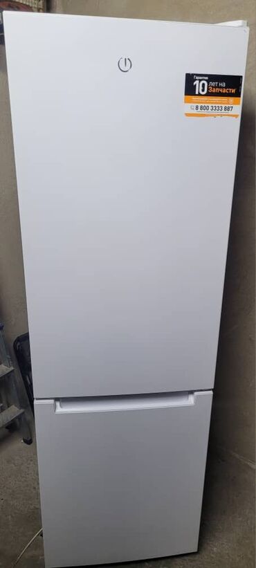продаю посудомоечную машинку: Холодильник Indesit, Б/у, Двухкамерный, De frost (капельный), 60 * 185 * 60