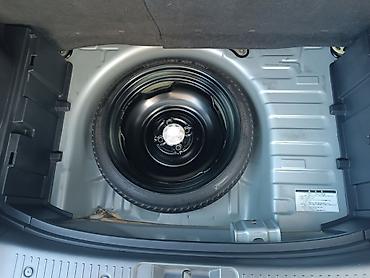 Toyota: Toyota ist: 2002 г., 1.5 л, Автомат, Бензин, Хэтчбэк — 7