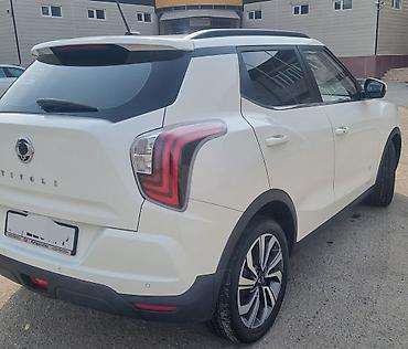 Другие автомобили: Компактный кроссовер в белом цвете. Кузов и экстерьер: - Светодиодные — 14