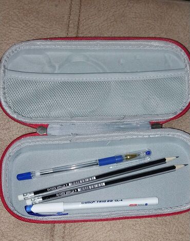 Uşaqlar üçün digər mallar: Qələm qabı.yenidir. Elaqə vatsappa yaza bilersiz unvan zabrat 2 5 — 4