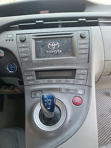 bruce 2r: Toyota Prius: 2012 г., Гибрид, Хэтчбэк — 5