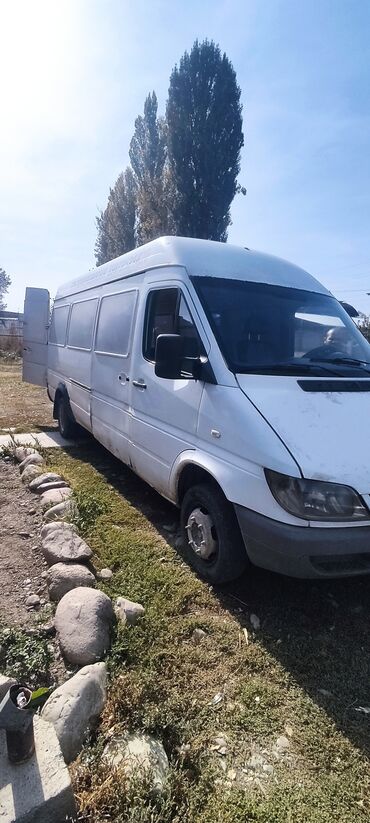 эвакуатор кочкор: Mercedes-Benz Спринтер: 2004 г., 2.2 л, Механика, Дизель, Фургон