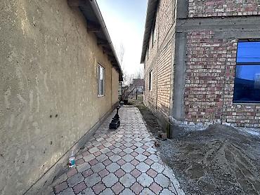 Продажа коттеджей и домов: Продается просторный дом в районе Пригородный, Жаштык 2/20. Общая — 5