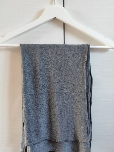 Шарфы, палантины: Шарфы платки в очень хорошем или новом состоянии. Ещё много вариантов — 8