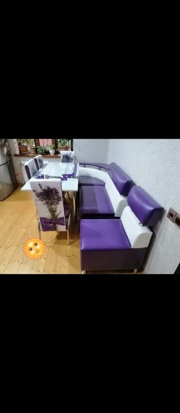 Yataq otağı dəstləri: Masa desti ve künc divan