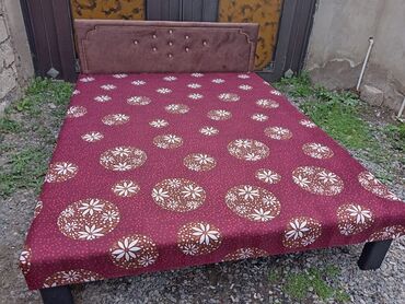 Çarpayılar: Təzə çarpayılar. 1 nəfərlik çarpayılar 60manat. 2 nəfərlik taxt — 19