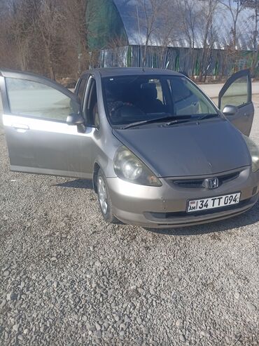 Honda: Honda Fit: 2004 г., 1.3 л, Автомат, Бензин