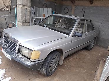 купить раритетное авто: Mercedes-Benz 190: 1986 г., Седан — 1