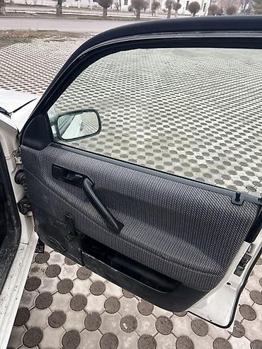 Volkswagen: Volkswagen Passat Variant: 1990 г., 2 л, Механика, Бензин, Универсал — 10