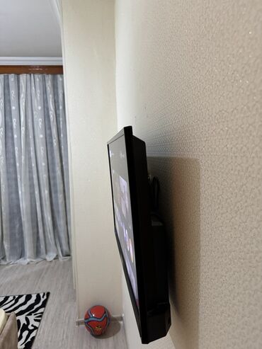 xiaomi civi 1: İşlənmiş Televizor Xiaomi Led 82" FHD (1920x1080), Ünvandan götürmə