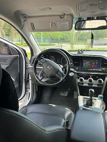385 55: Hyundai Elantra: 2018 г., 1.6 л, Автомат, Бензин, Седан — 7