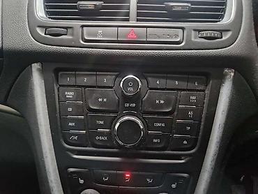 prednja kamera za auto: FABRICKI RADIO CD450 ZA OPEL MOKKA | Svi delovi za Opel vozila  — 1