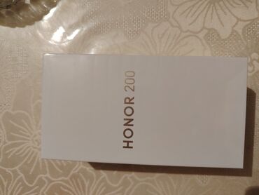 ilkin odenissiz telefon krediti: Honor 200 Pro, 256 GB, rəng - Qara, Zəmanət, Sensor, Barmaq izi