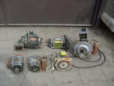 Электродвигатели: Продаю: Электродвигатели. 1. Стоял на центрифуге.220 вольт, 800 — 1