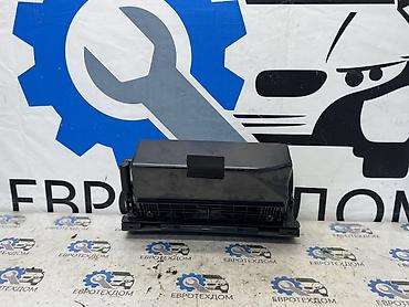 Другие детали салона: Бардачок Mercedes Benz E-Class W210 612.961 E270 CDI 28/05/2001 — 5