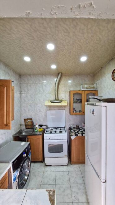 Köhnə tikili: Bakı, 7-ci mikrorayon, 3 otaqlı, Köhnə tikili, m. Azadlıq Prospekti, 70 kv. m — 17