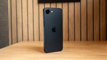 старые кнопочные телефоны: IPhone 16e 🍏, Б/у, 128 ГБ, Черный, Коробка, 100 %