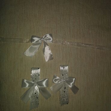 Svadbena oprema: Cvetna traka za kosu sa velom, idealna za posebne prilike. Traka je — 8